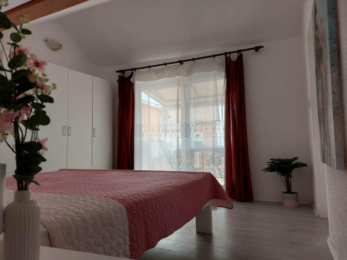 Apartmani Mare Šibenik Eksteriør bilde